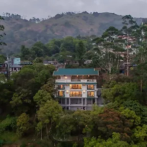 Stayvista At Paradise Valley View With Terrace Access Munnar